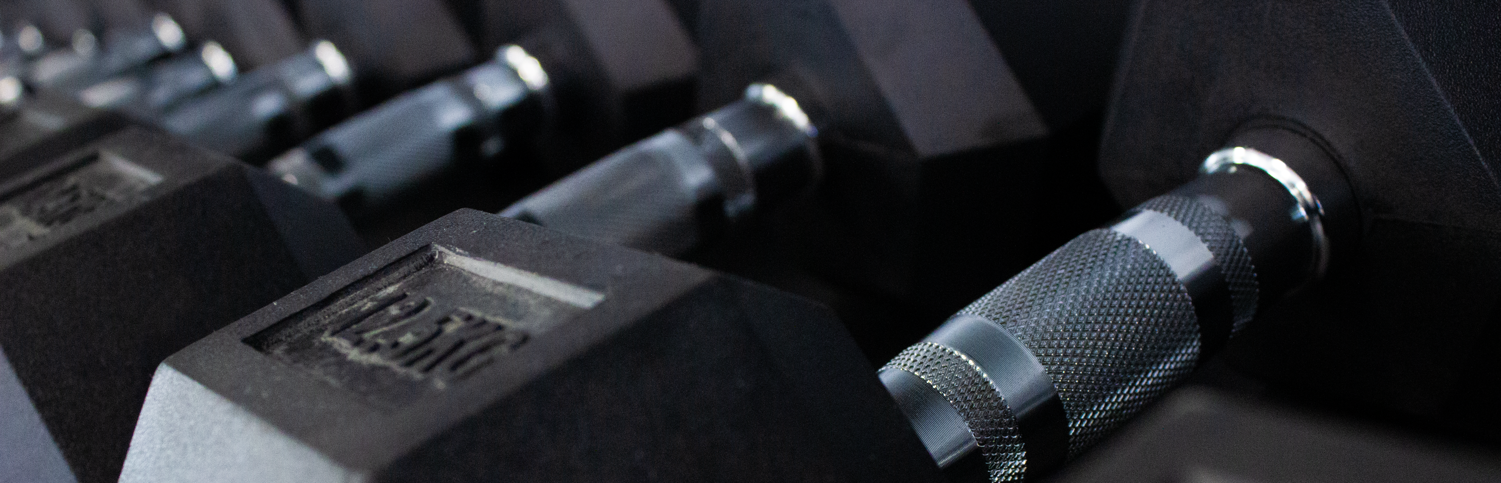 Rij van dumbbells